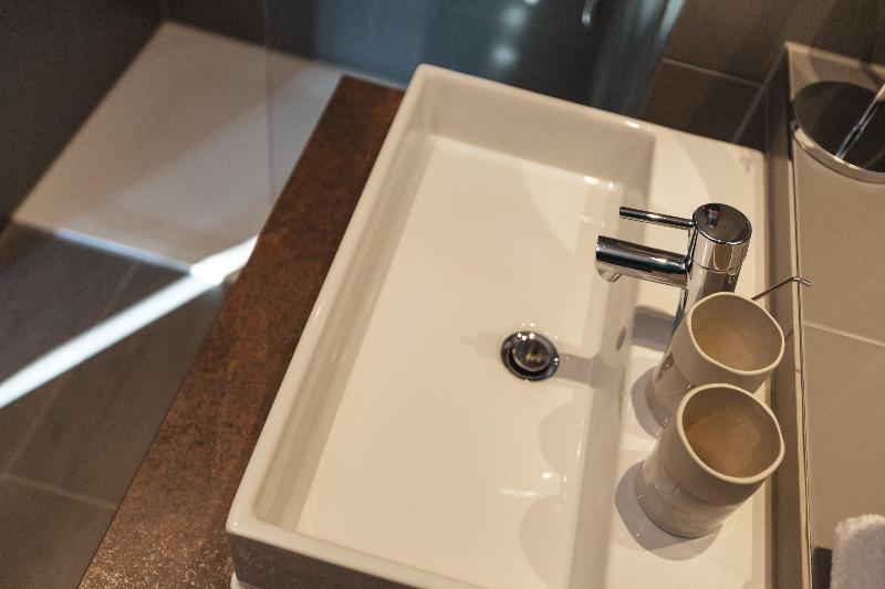 Holiday Inn - the niu, Bricks Hamburg Eppendorf - Oda