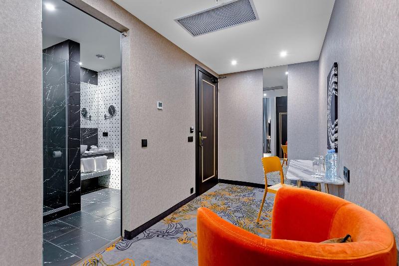 Taberne Boutique Hotel Tbilisi - Lobi