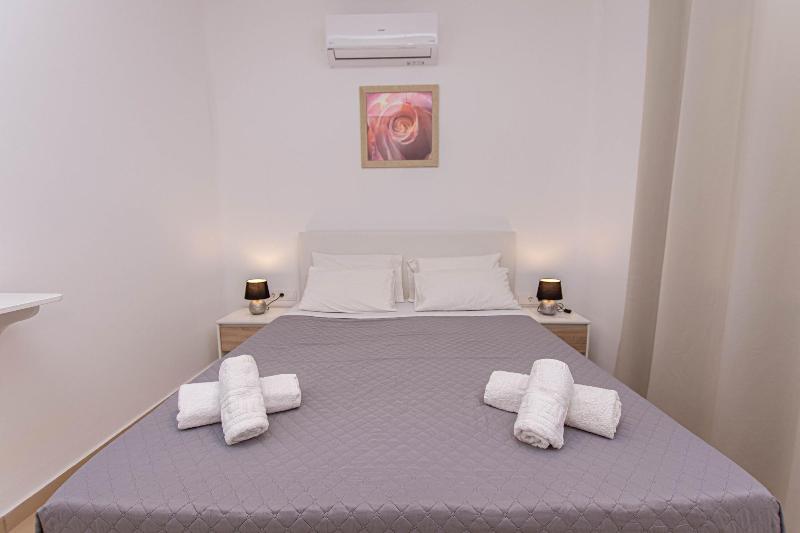 Oniropetra Apartaments - Oda
