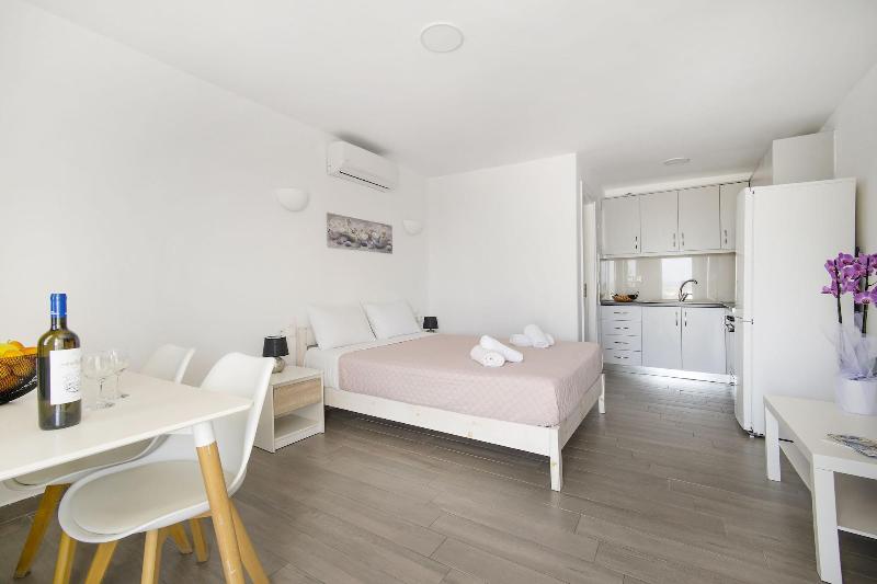 Oniropetra Apartaments - Oda