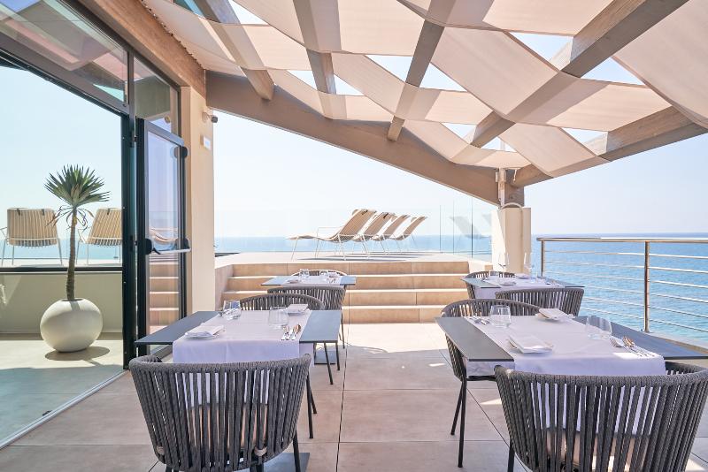 Palace Lido Hotel & Suites - Bar