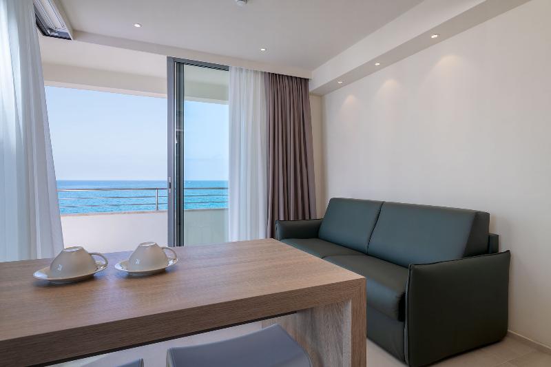 Palace Lido Hotel & Suites - Oda