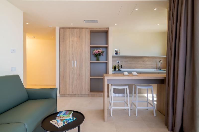 Palace Lido Hotel & Suites - Oda