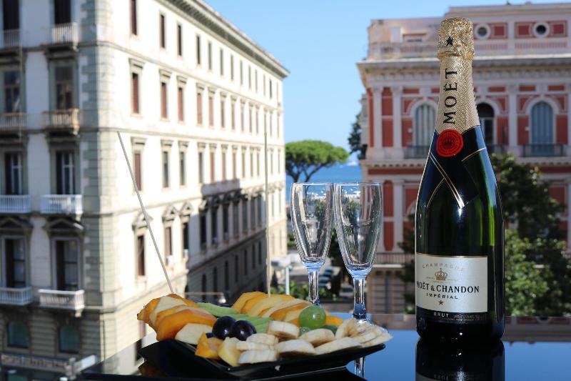 Suite Napoli Riviera - Oda