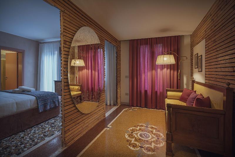 Cinqueteste Luxury Home Venice - Oda