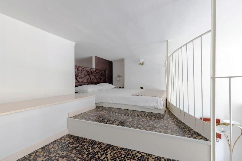 Milan Retreats Duomo Suites - Oda