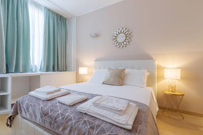 Milan Retreats Duomo Suites - Oda