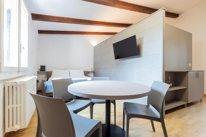 Milan Retreats Duomo Suites - Oda