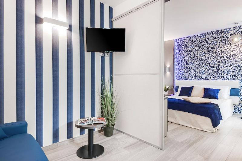 Romagna Suite Hotel - Oda
