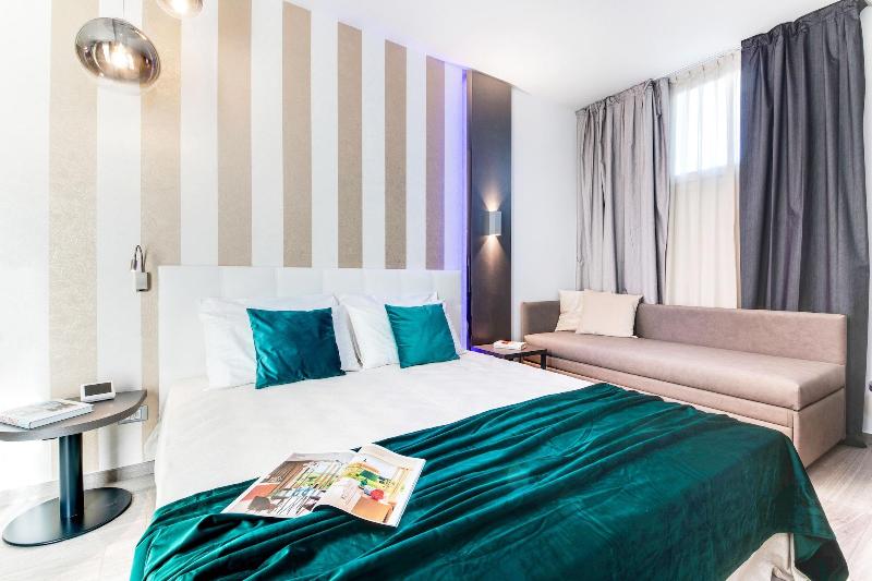 Romagna Suite Hotel - Oda