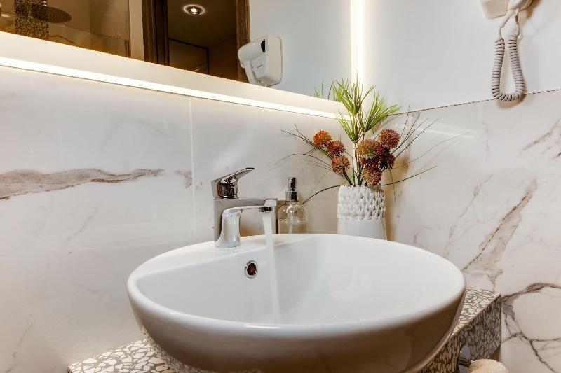 Romagna Suite Hotel - Oda