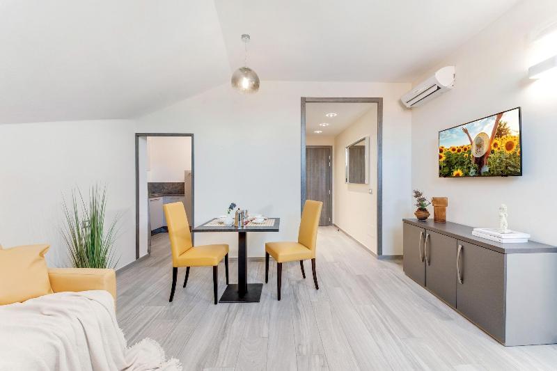 Romagna Suite Hotel - Oda