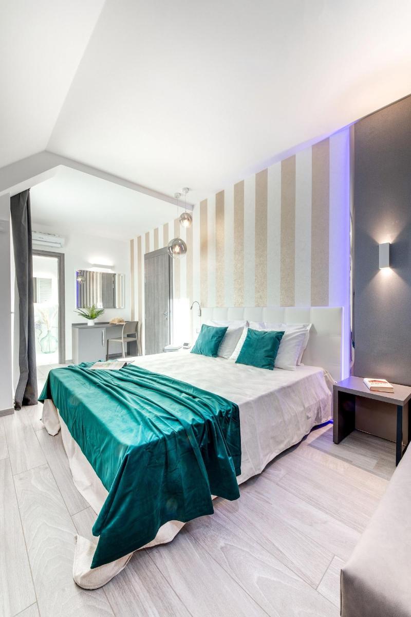 Romagna Suite Hotel - Oda