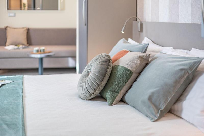 Romagna Suite Hotel - Oda