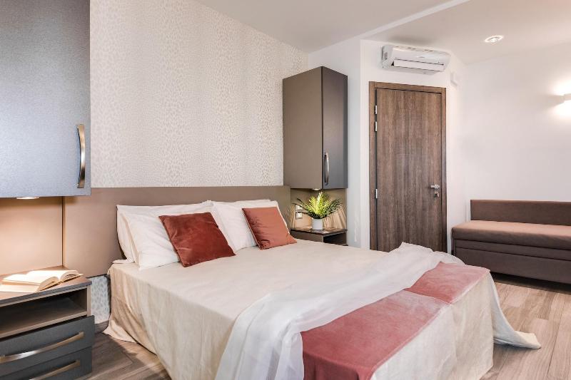 Romagna Suite Hotel - Oda