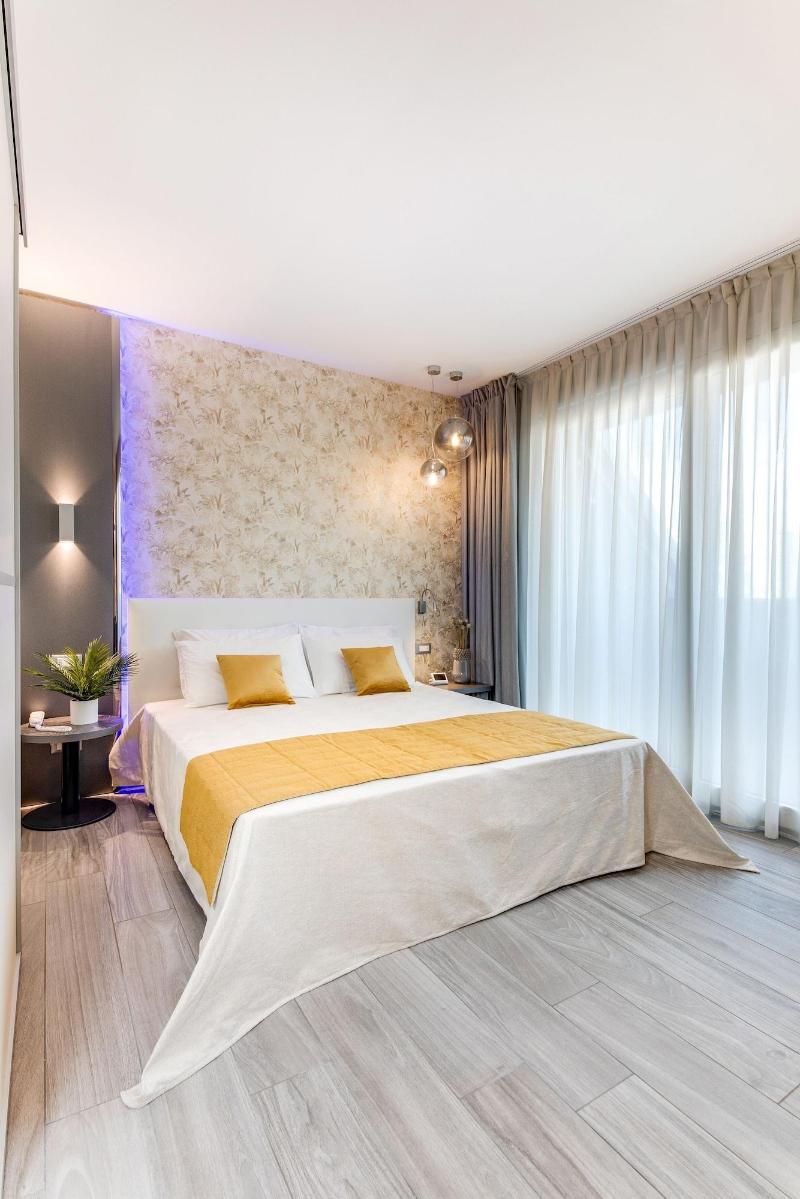 Romagna Suite Hotel - Oda