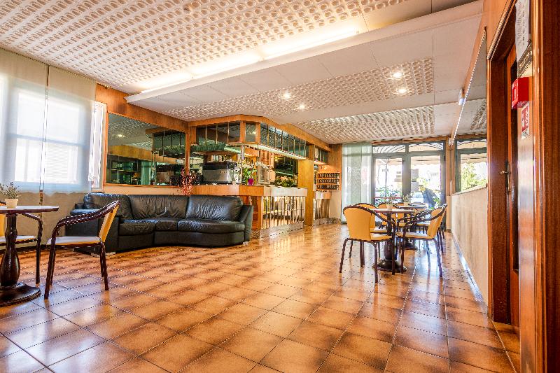 Hotel Villa Dina - Lobi