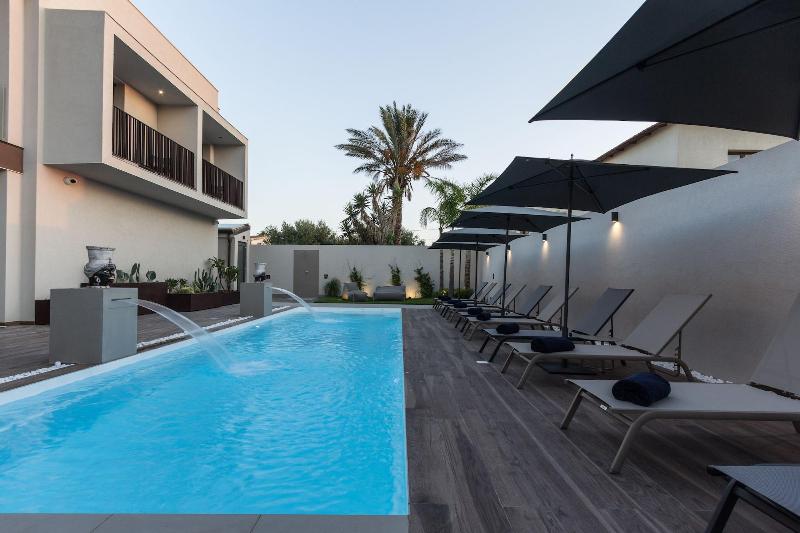 Giafra Rooms - Havuz
