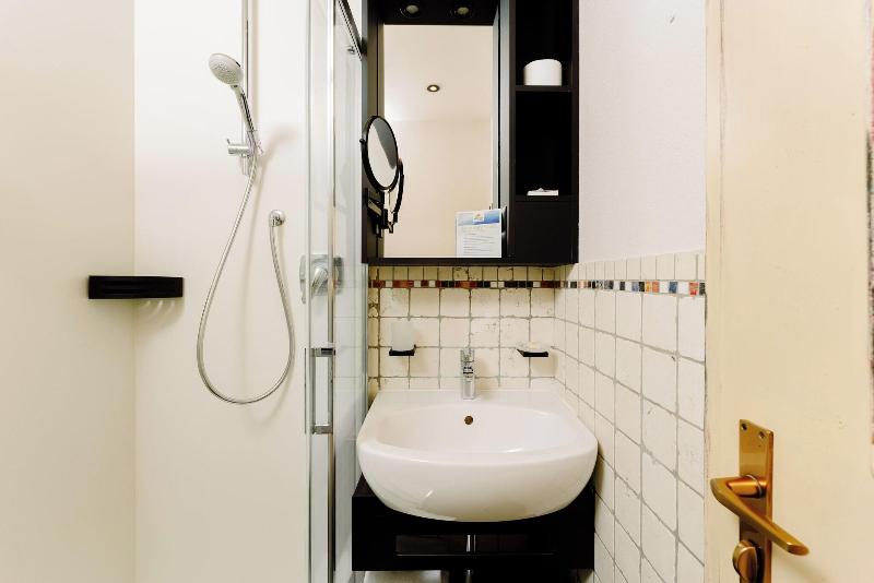 MONDI Hotel Tscherms - Oda