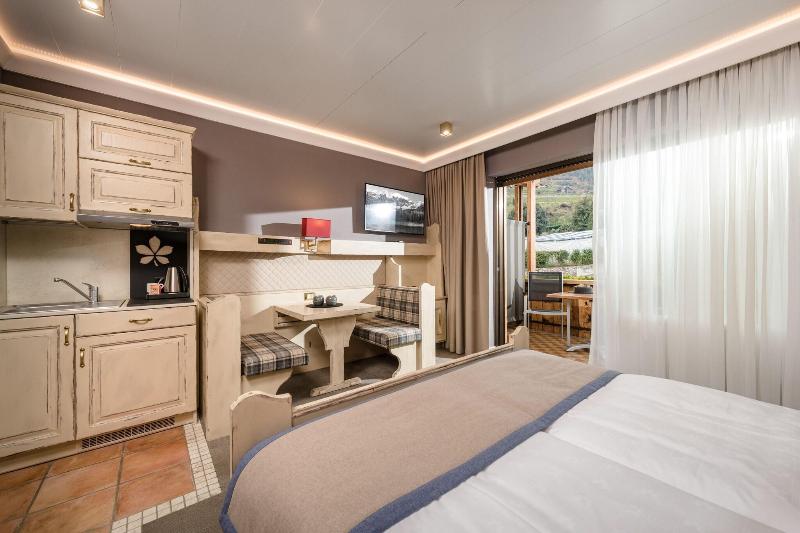 MONDI Hotel Tscherms - Oda