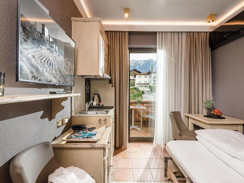 MONDI Hotel Tscherms - Oda