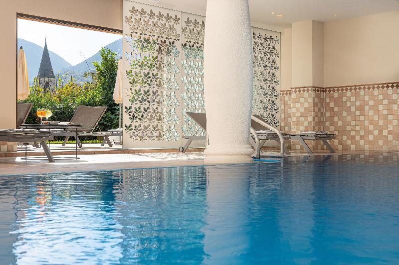 MONDI Hotel Tscherms - Havuz