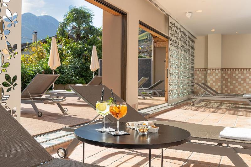 MONDI Hotel Tscherms - Havuz