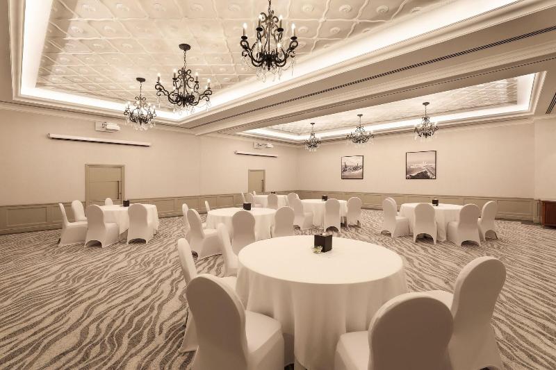 Sheraton Abu Dhabi Hotel & Resort - Toplantı