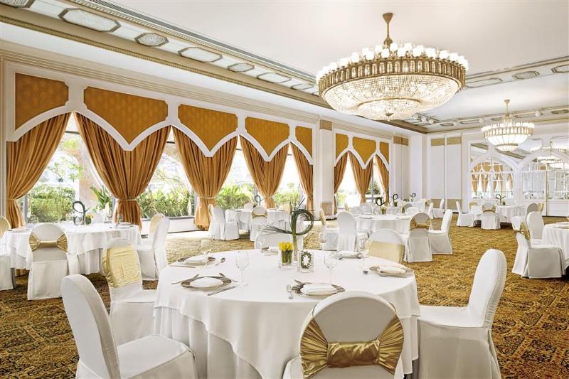 Sheraton Abu Dhabi Hotel & Resort - Toplantı