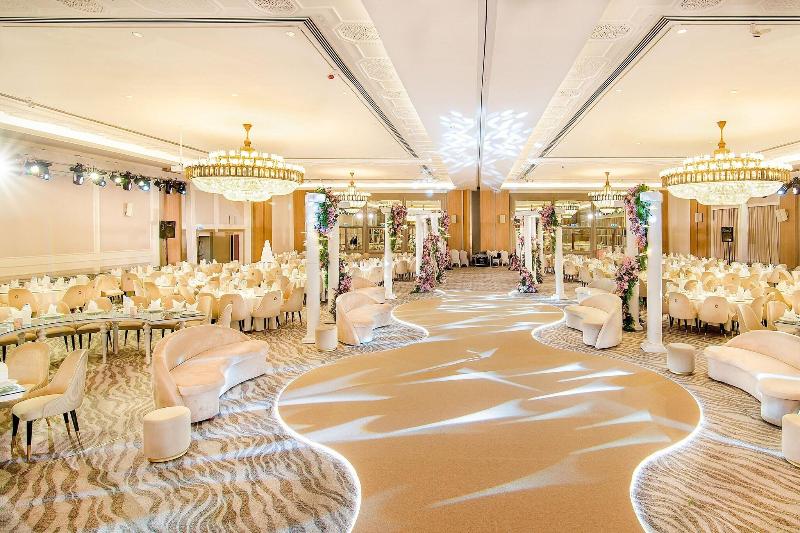 Sheraton Abu Dhabi Hotel & Resort - Toplantı