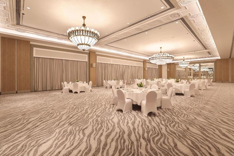 Sheraton Abu Dhabi Hotel & Resort - Toplantı
