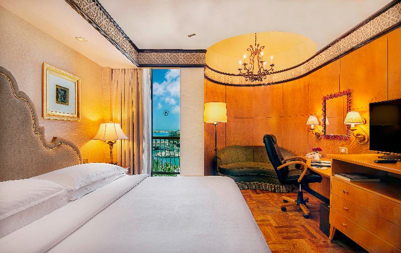 Sheraton Abu Dhabi Hotel & Resort - Oda