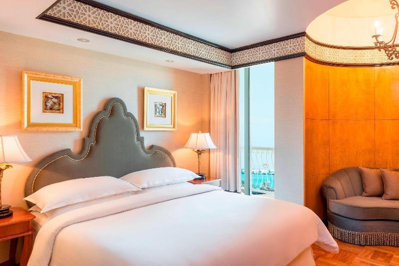 Sheraton Abu Dhabi Hotel & Resort - Oda