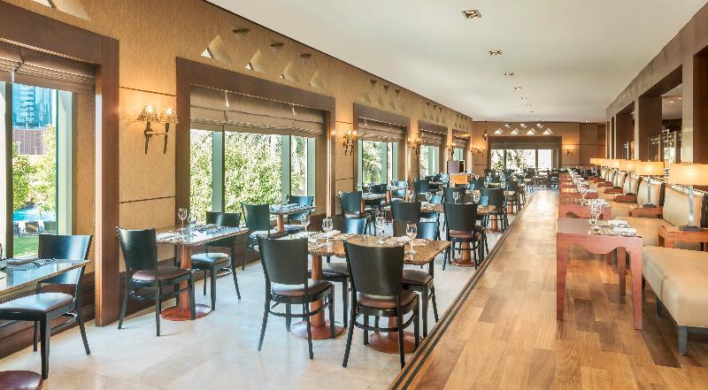 Sheraton Abu Dhabi Hotel & Resort - Restoran