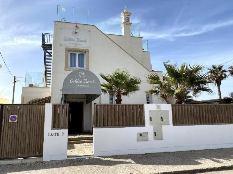 Golden Beach Guesthouse - Genel