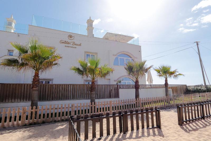 Golden Beach Guesthouse - Genel