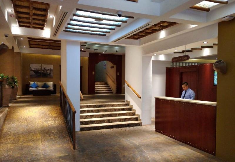 Al Liwan Suites Rawdat Al Khail - Lobi