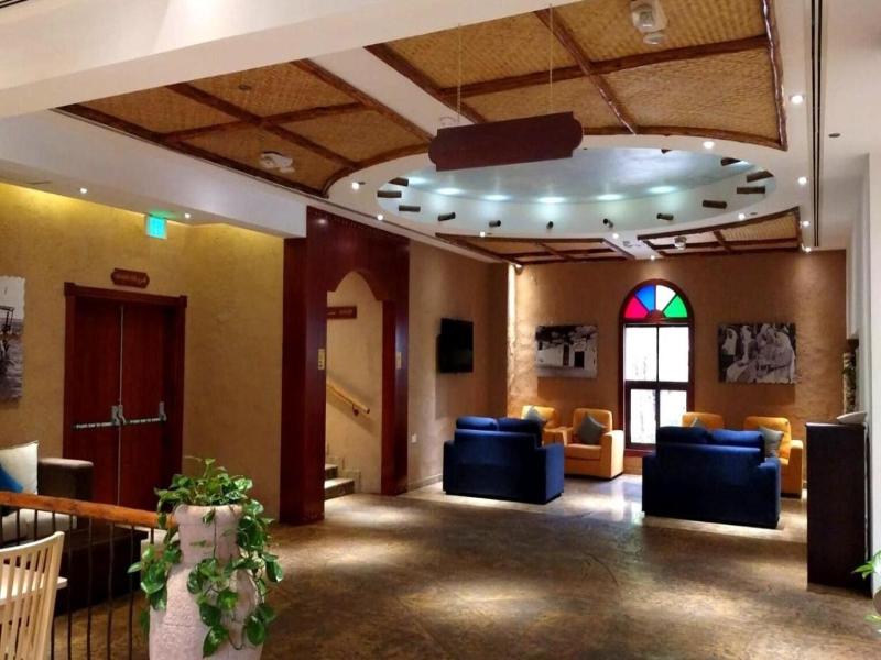 Al Liwan Suites Rawdat Al Khail - Lobi