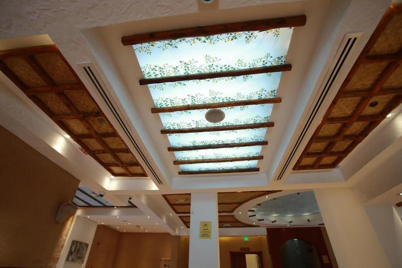 Al Liwan Suites Rawdat Al Khail - Lobi