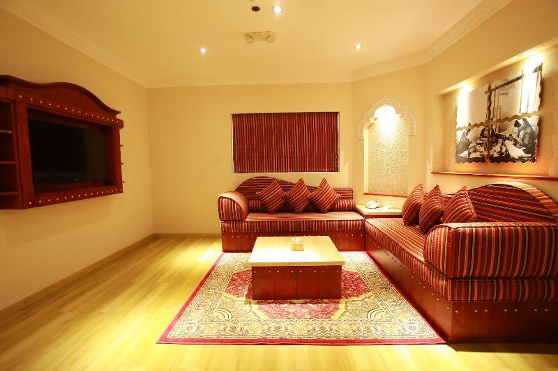 Al Liwan Suites Rawdat Al Khail - Oda