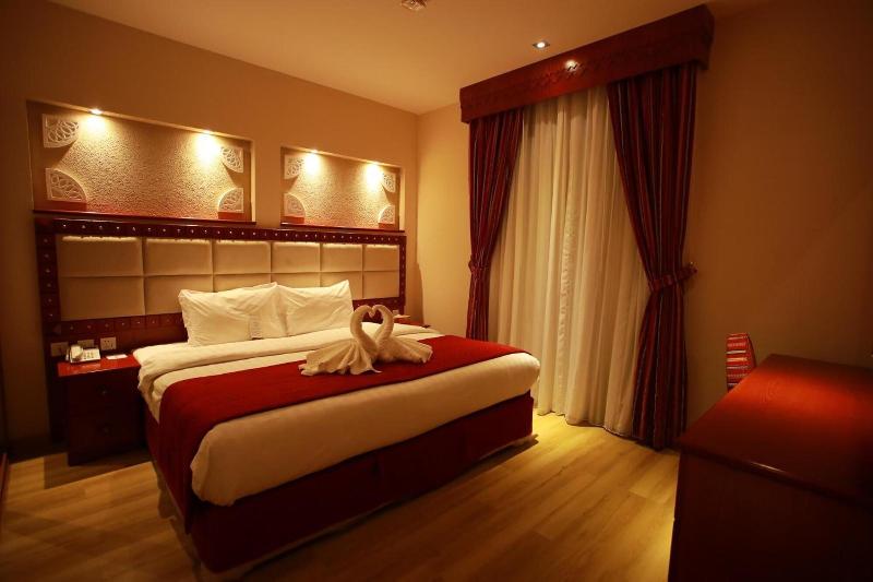 Al Liwan Suites Rawdat Al Khail - Oda