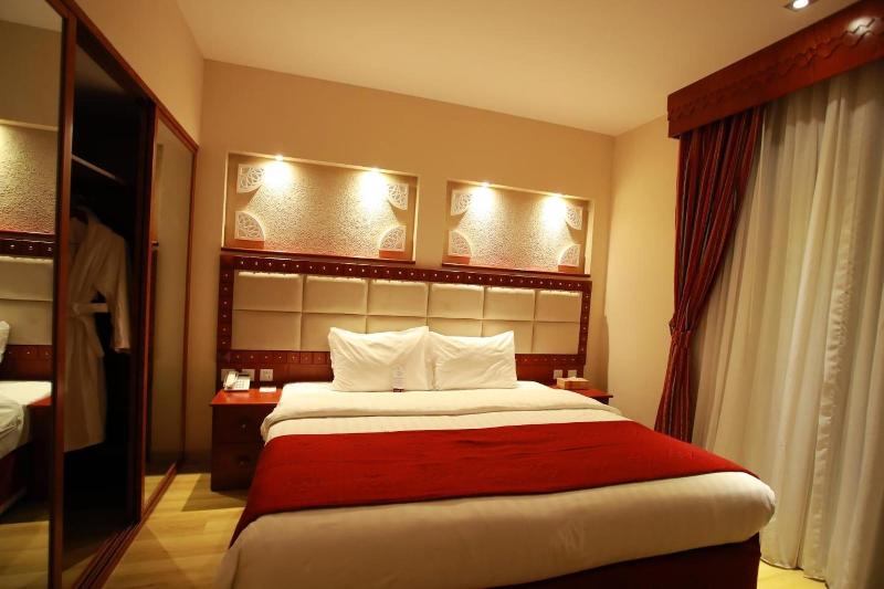 Al Liwan Suites Rawdat Al Khail - Oda