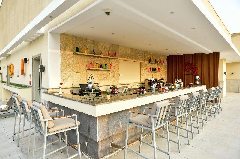 Clarion Hotel Jeddah Airport - Bar