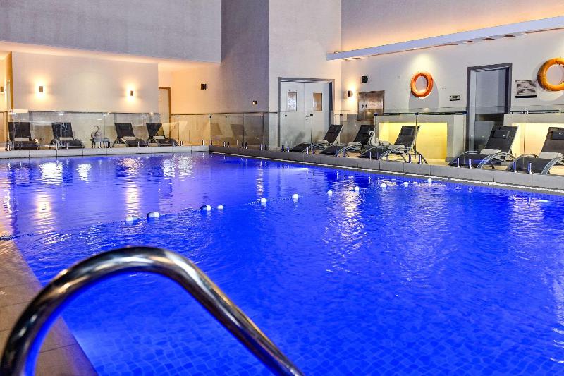Clarion Hotel Jeddah Airport - Havuz