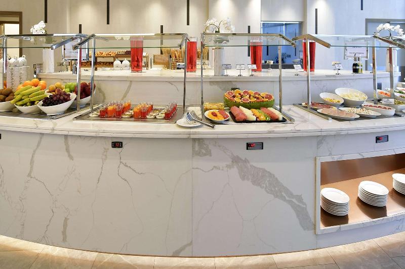Clarion Hotel Jeddah Airport - Restoran