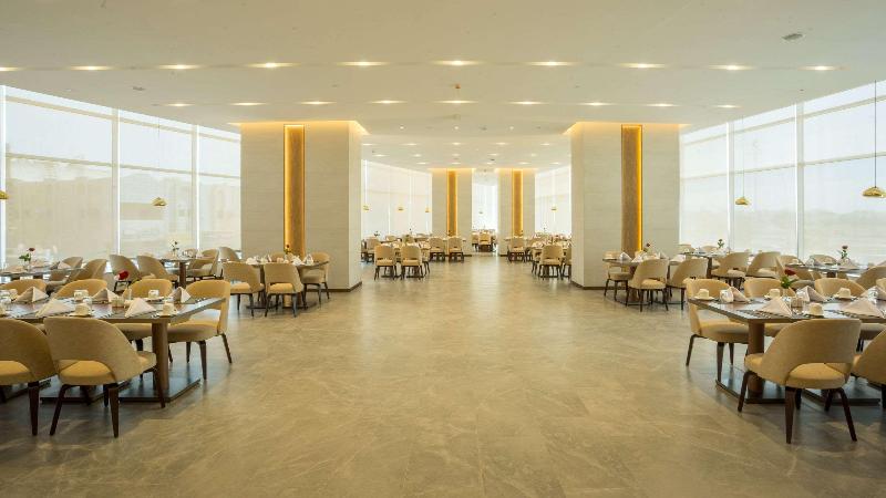 Clarion Hotel Jeddah Airport - Restoran