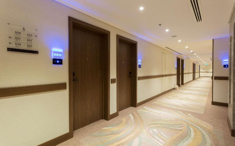 Comfort Hotel Jeddah King Road - Lobi