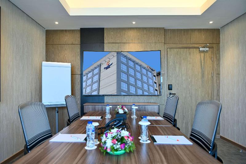 Comfort Hotel Jeddah King Road - Toplantı