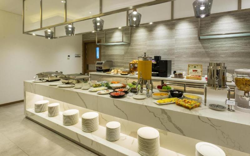 Comfort Hotel Jeddah King Road - Restoran