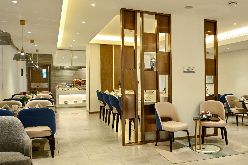 Comfort Hotel Jeddah King Road - Restoran